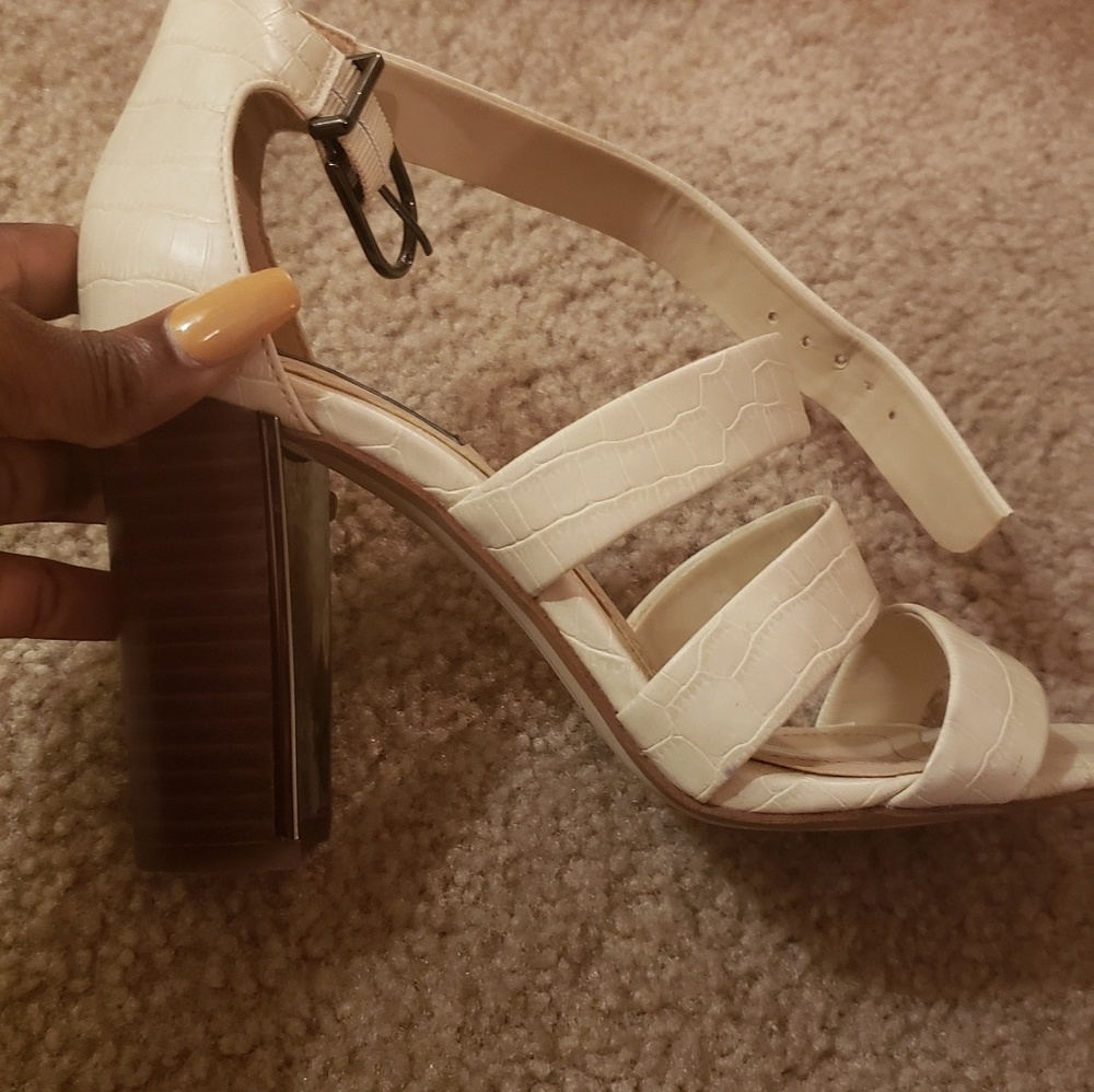 Jones New York strappy wooden heels